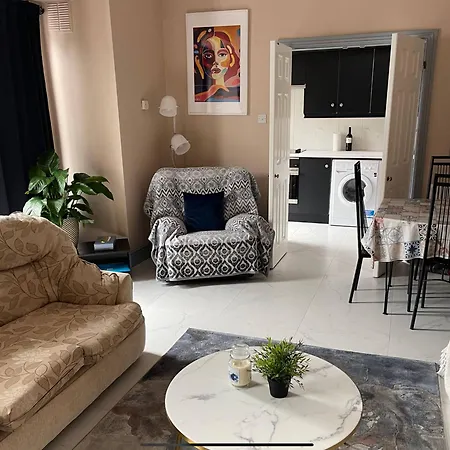 Luxury 2 Bedroom Apartment Beside Dublin Castle