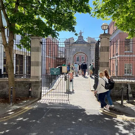 Luxury 2 Bedroom Apartment Beside Dublin Castle アパート ダブリン