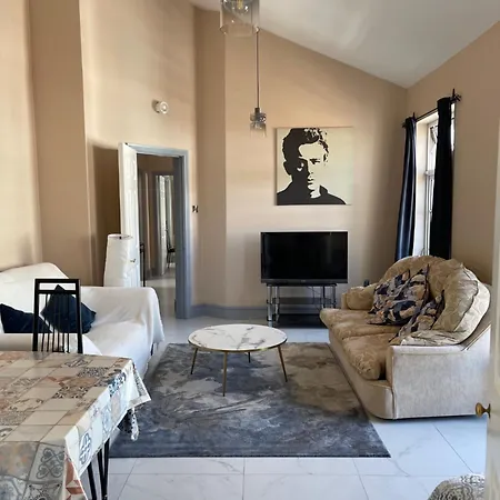 Appartement Spacious 2-Bedroom, 2-Bathroom By Dublin Castle *